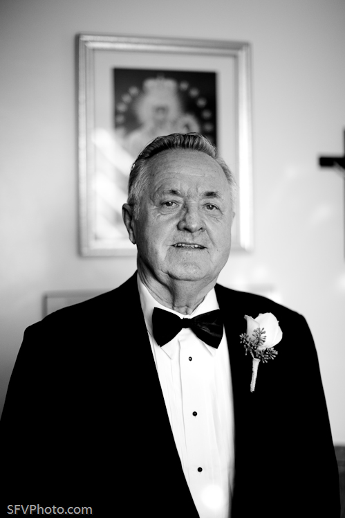 IMAGE: http://www.sfvphoto.com/vitalis/content/bin/images/large/20090926_IMG_2424.jpg