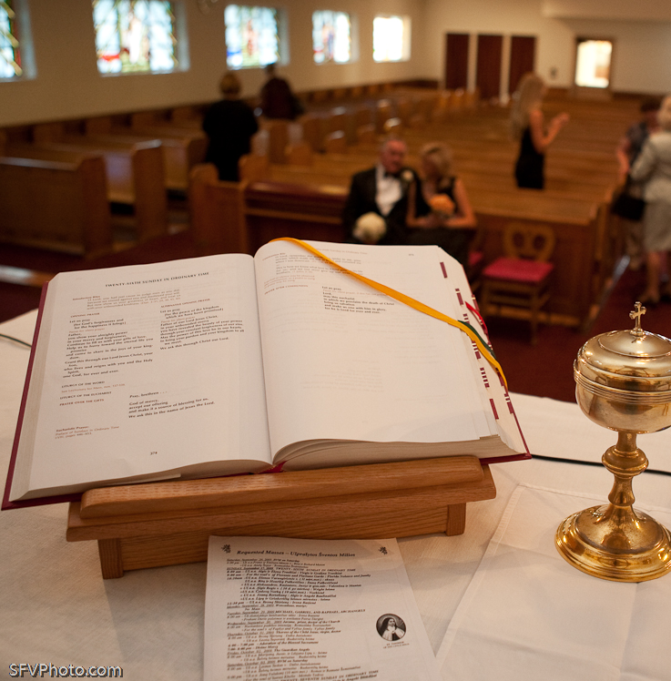 IMAGE: http://www.sfvphoto.com/vitalis/content/bin/images/large/20090926__MG_1518.jpg